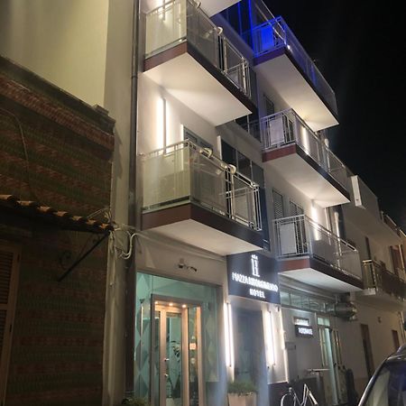 Albergo Piazza Risorgimento Porto Cesareo Exterior photo